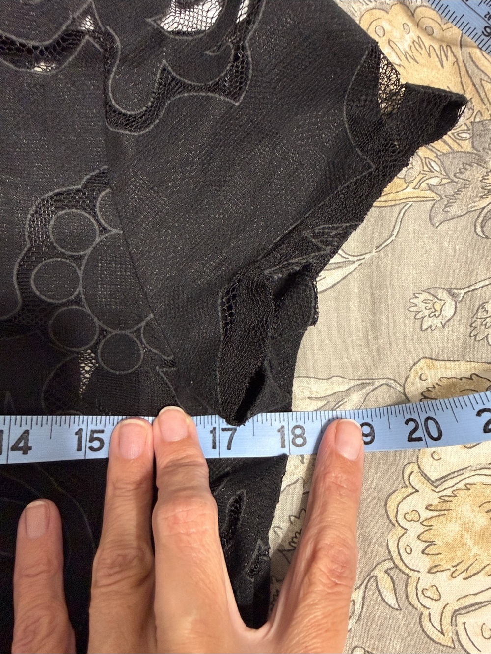 Banana Republic Black Lace Short Sleeve Blouse - Picture 9 of 10